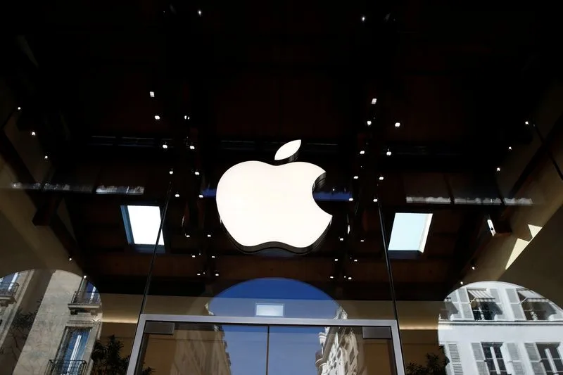 Apple Plans Texas AI Server Factory, 20,000 Research Jobs